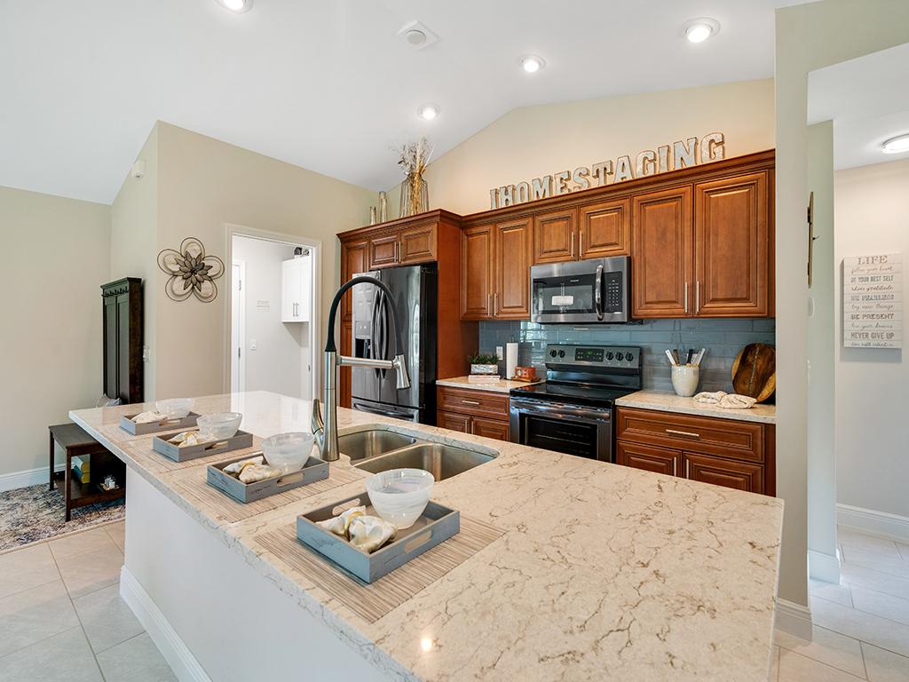 Eagle kitchen overview